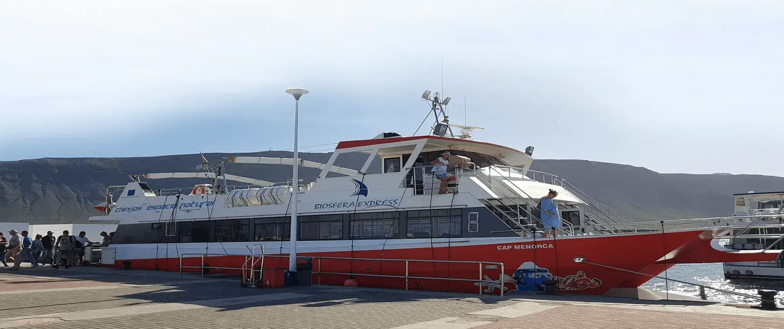 ferry lanzarote la graciosa